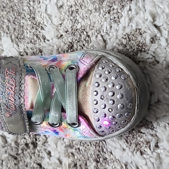 4 for $28 - Skechers Twinkle Toes Toddler Girls Size 6 Tie-Dye Satin Light-Up - Picture 2 of 12